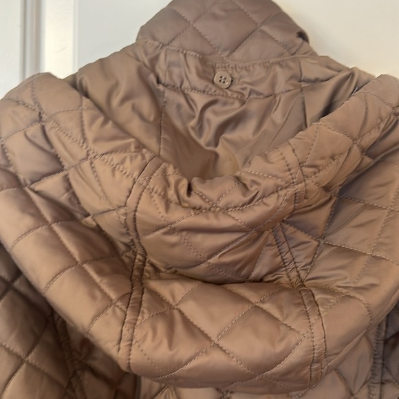 Women’s TOWER by London Fog TRUFFLE Hooded Quilted Puffer Coat Jacket size Large - Picture 10 of 16
